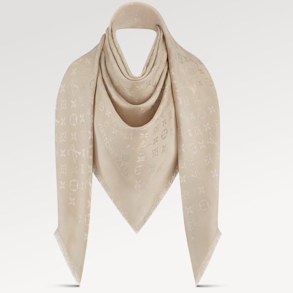 Louis Vuitton Monogram Classic Shawl